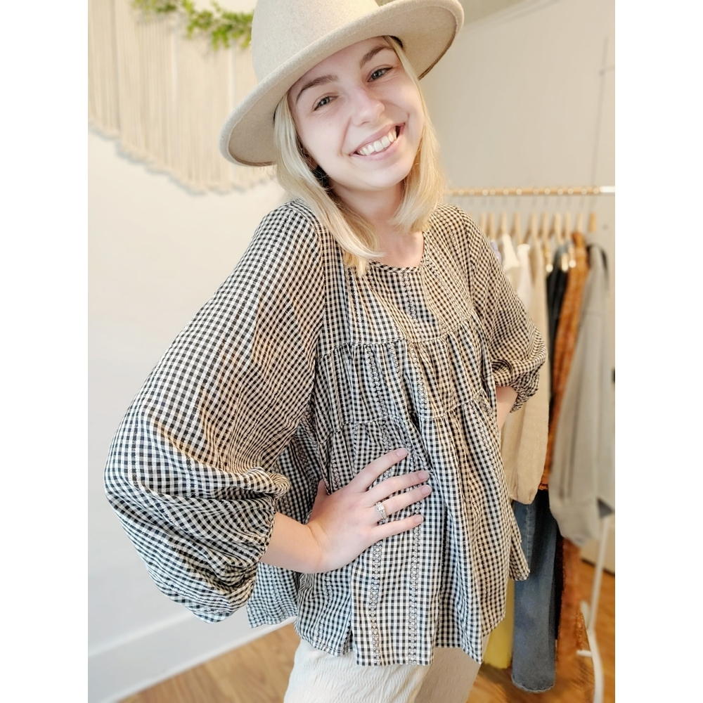 NWT Max Studio Gingham Puff Sleeve Top